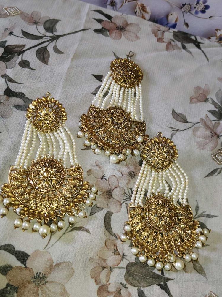 Elegant Gold &amp; Pearl Jewellery Set