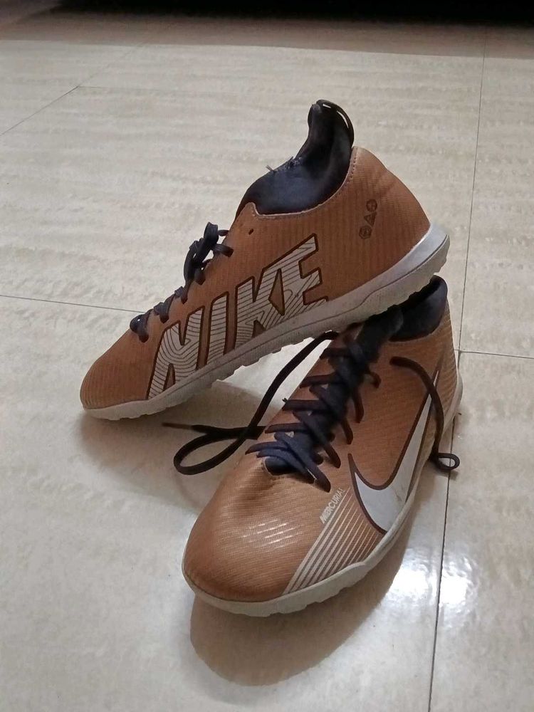 Nike Indoor Soccer Shoes