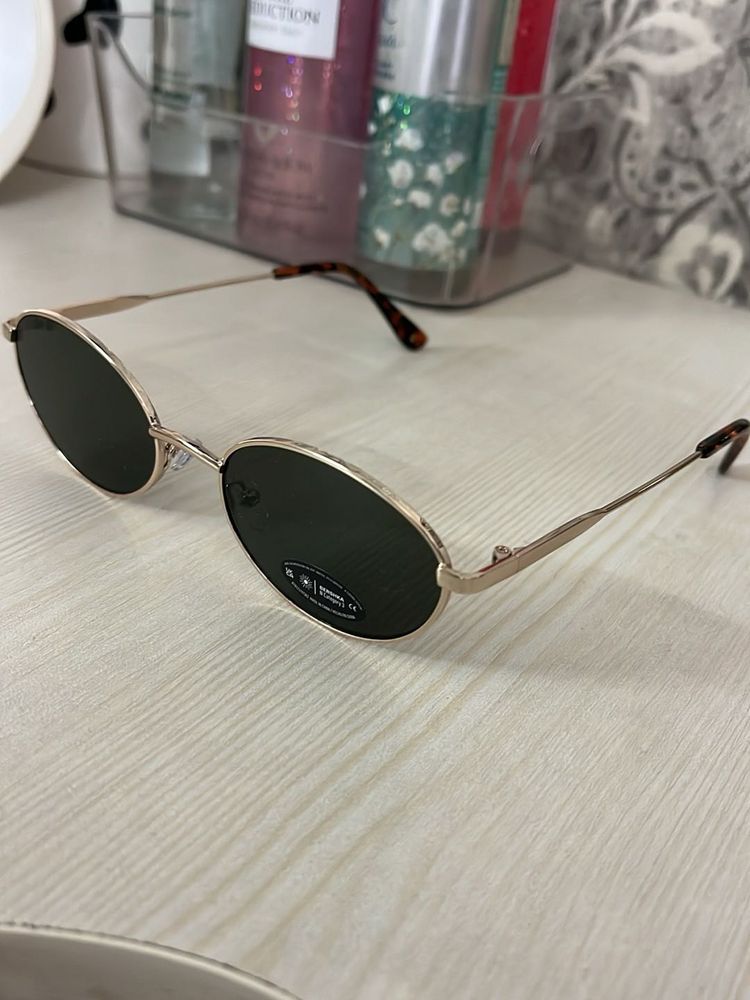 Bershka sunglasses