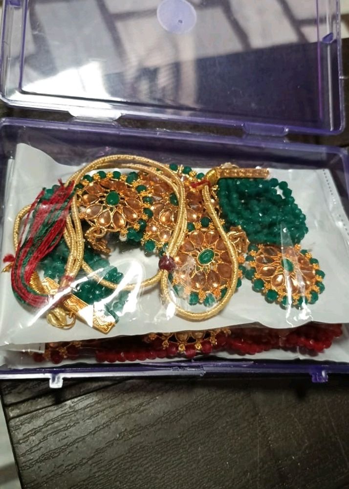 Kundan Gold Plated Adjustable Choker And Earrings
