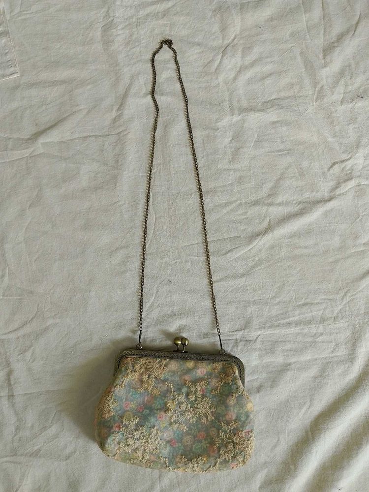 Vintage Floral Lace Clutch Bag