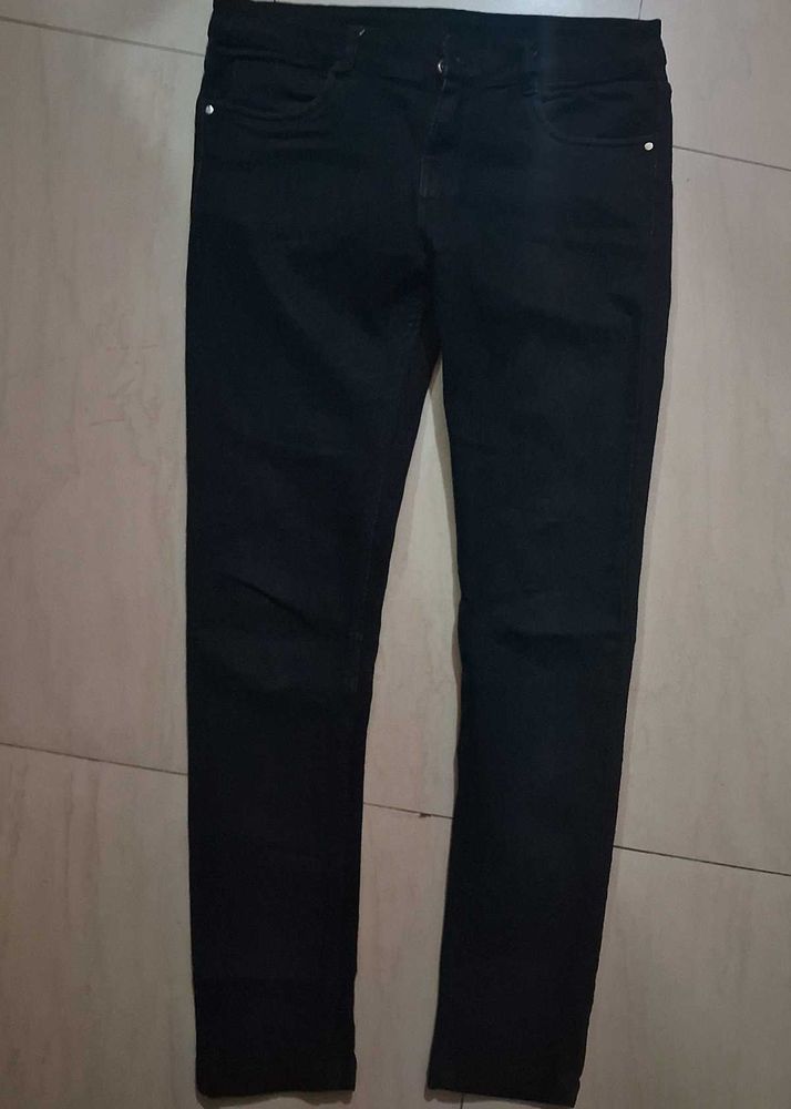 Black Skinny Jeans