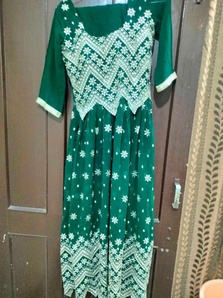 Elegant Green Ethnic Gown