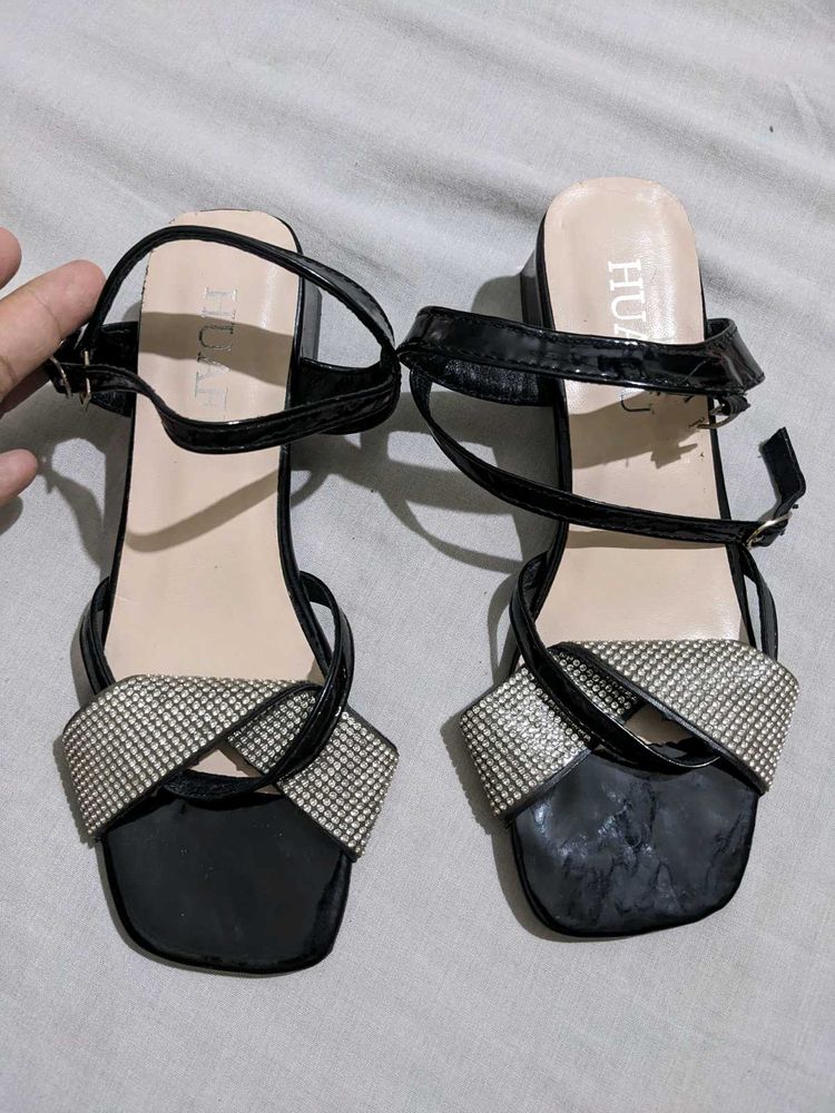 Sparkling Embellished blocks Size 37