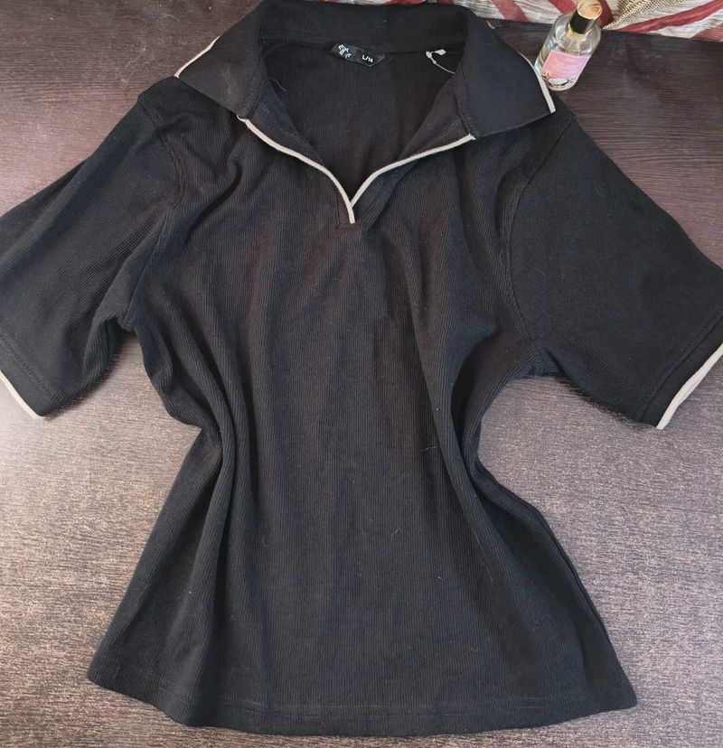 Ribbed Black Collared Zip-Up Top