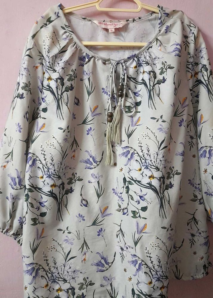 Floral top