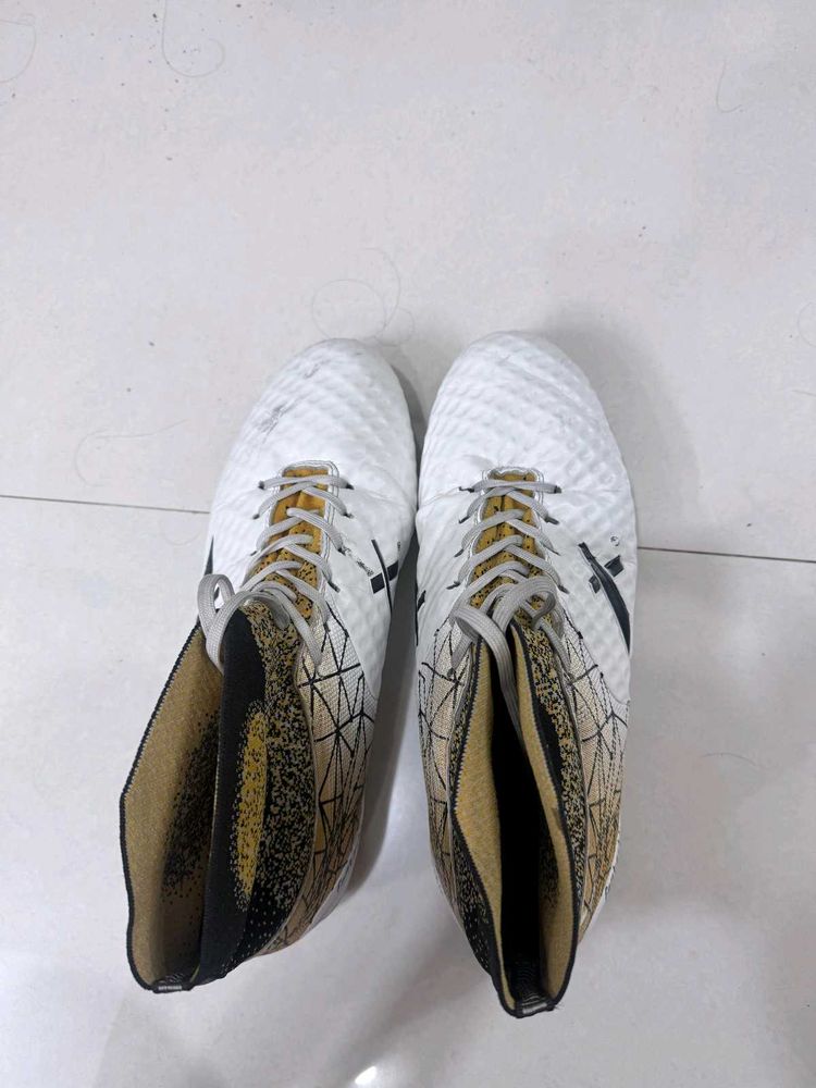 White &amp; Gold Football Cleats