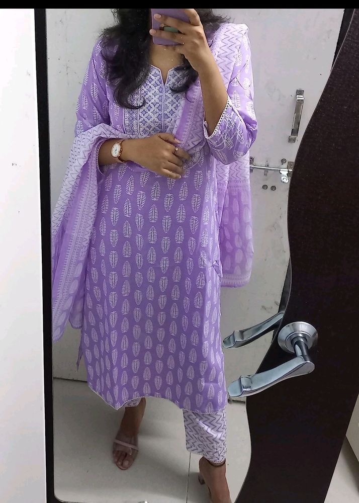 Sale🥳🥳Lavender Cotton Kurta Set[3inches Margin A