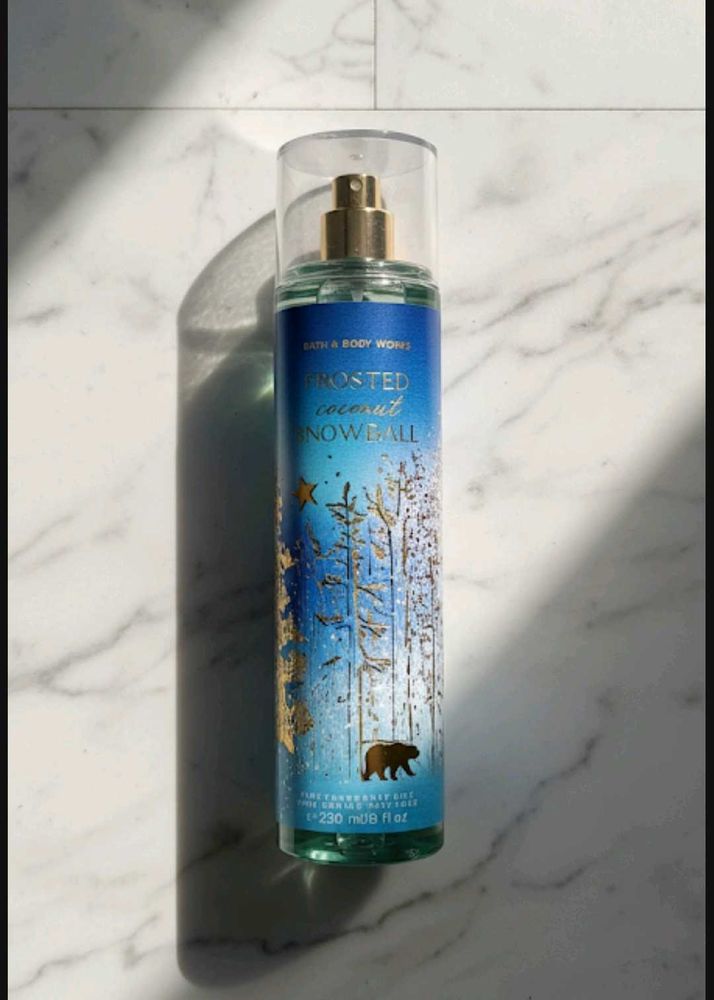 Bath &amp; Body Works Frosted Coconut Snowball Mist