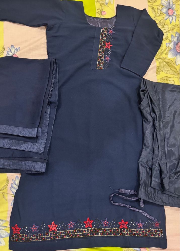 Elegant Navy Kurta Set with Embellishments