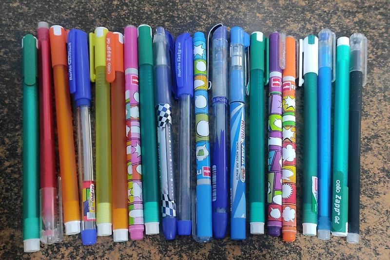 20 Gel Pens(Without Refill)