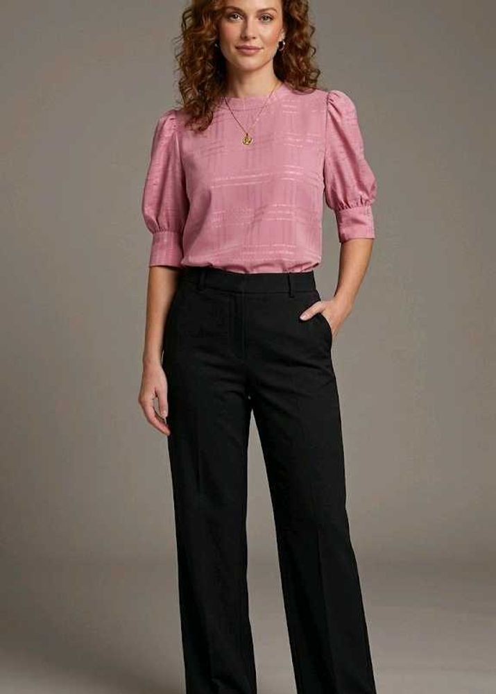 Chic Pink Puff Sleeve Top