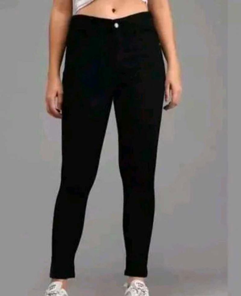 Classic Black Skinny Jeans