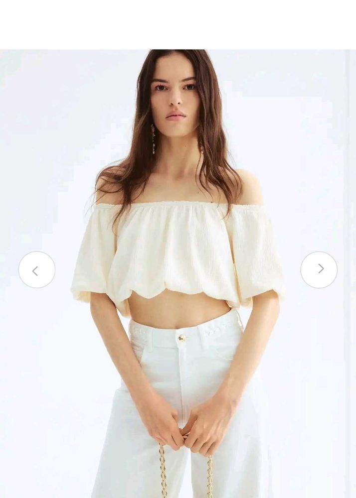 Off-Shoulder Cropped Top