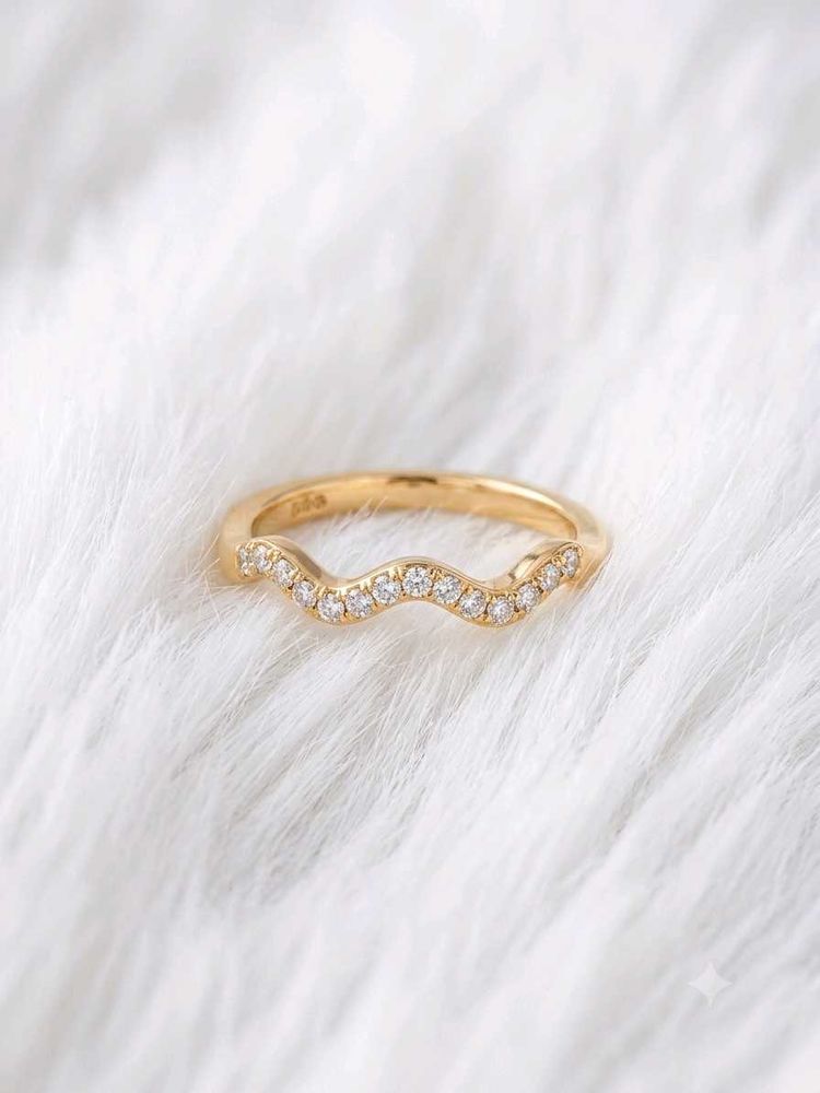 anti tarnish Sparkling Wave Ring