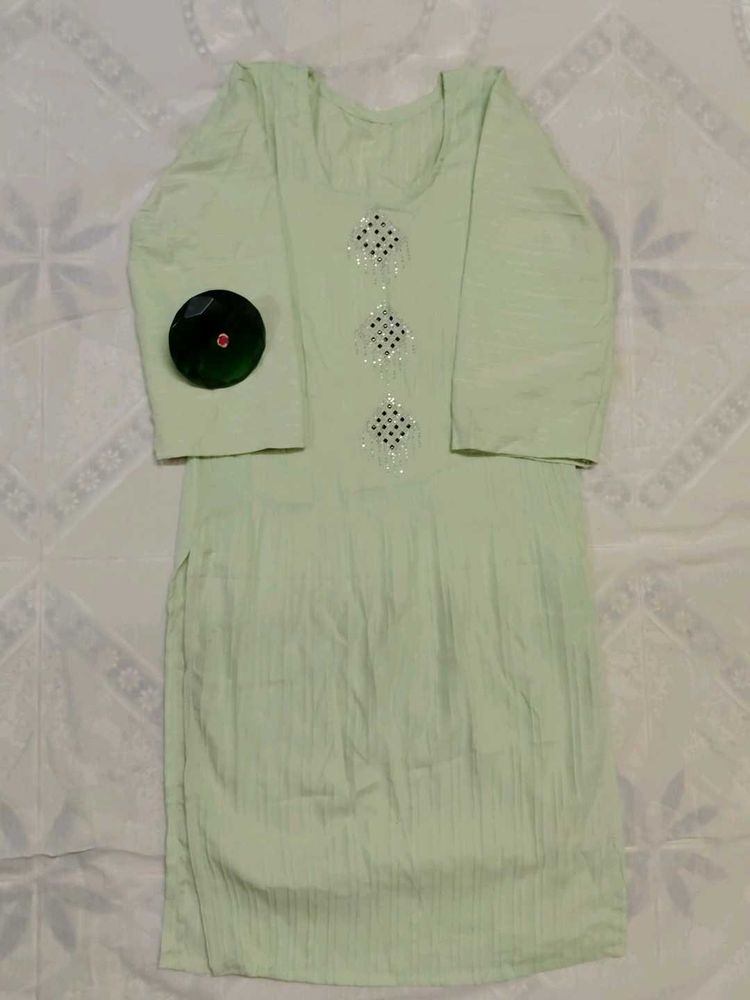 Light Green Embellished Kurta popcorn kurti
