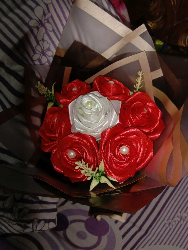 Satin Rose Bouquet