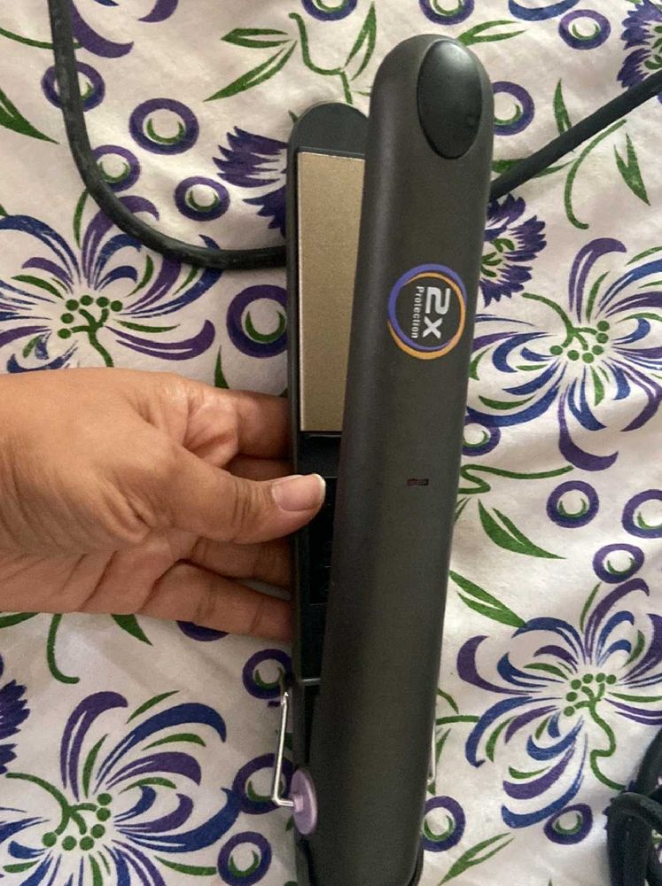 Hair Straightener with 2X Protection