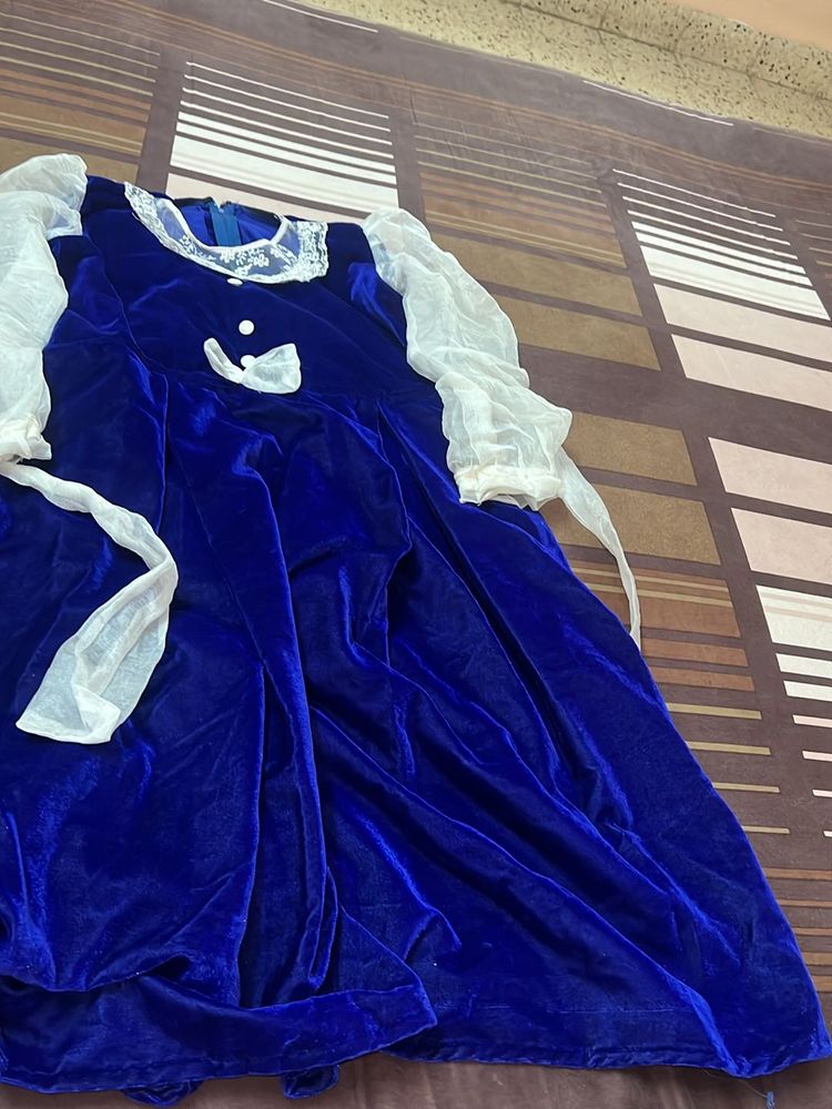 A Navy Blue Coloured Designer Short Frock✨
