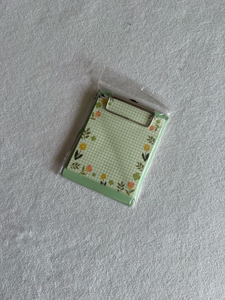 Cute Floral Mini Clipboard