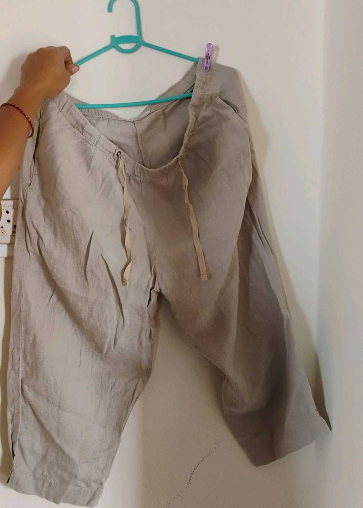 Comfortable Linen  Capris