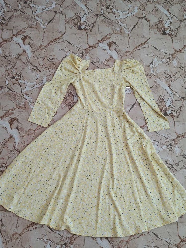 Yellow Floral Puff Sleeve Square Neck Dress