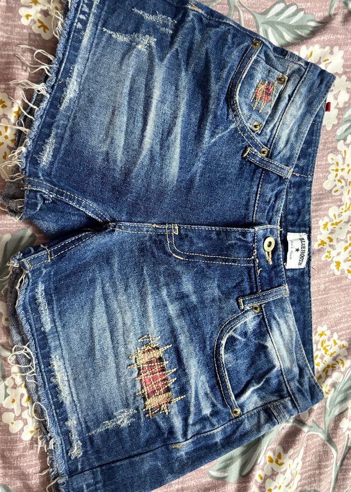 Distressed Denim Shorts with Patch Detail