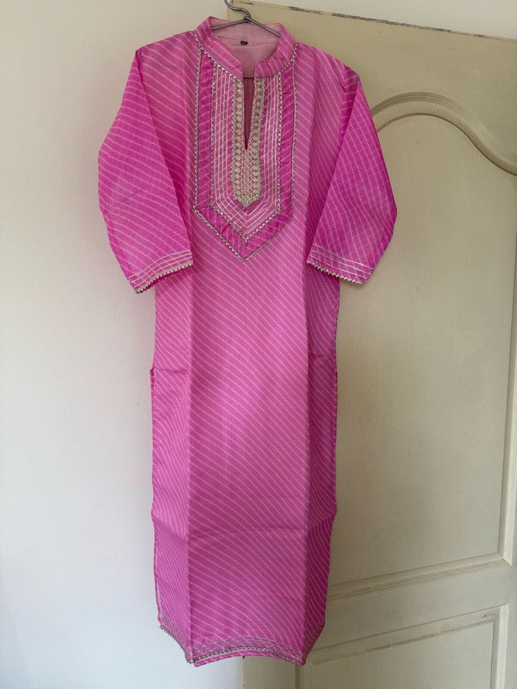 Beautiful Pink Leheriya Kurta