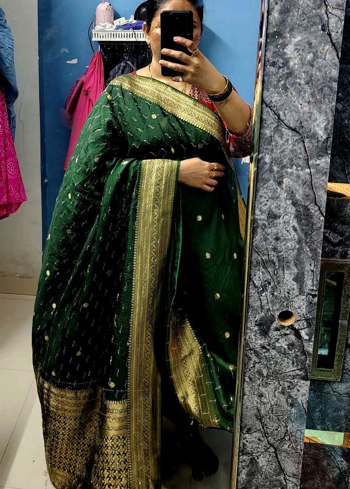 pure dola silk Emerald Green Saree with stone