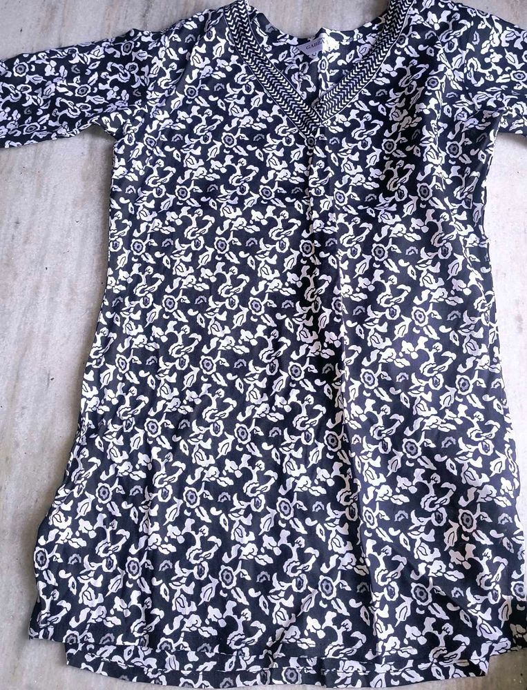 Chic Printed Black Kurta