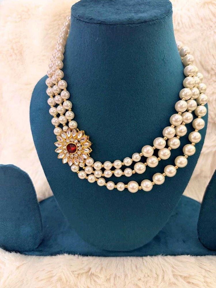 ❤️‍🔥Elegant Pearl Necklace with Red Stone❤️‍🔥