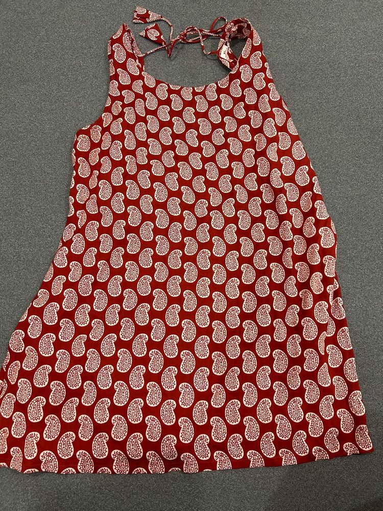 Chic Red Paisley kurti