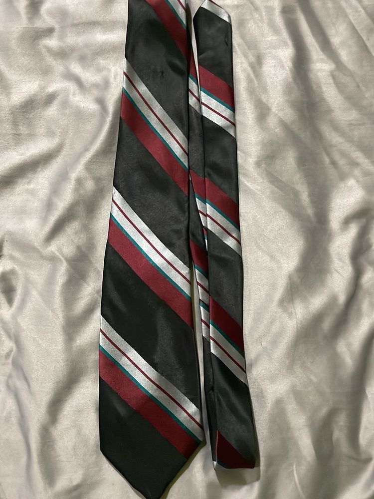 Classic Striped Men's Tie
