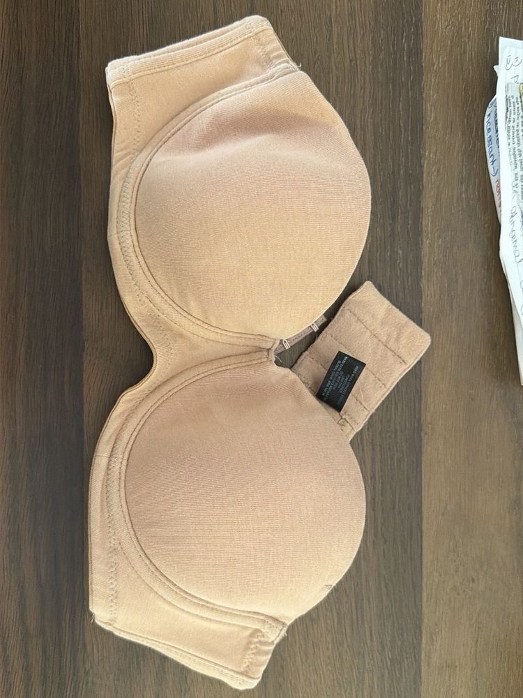 Strapless Bra with attachable straps