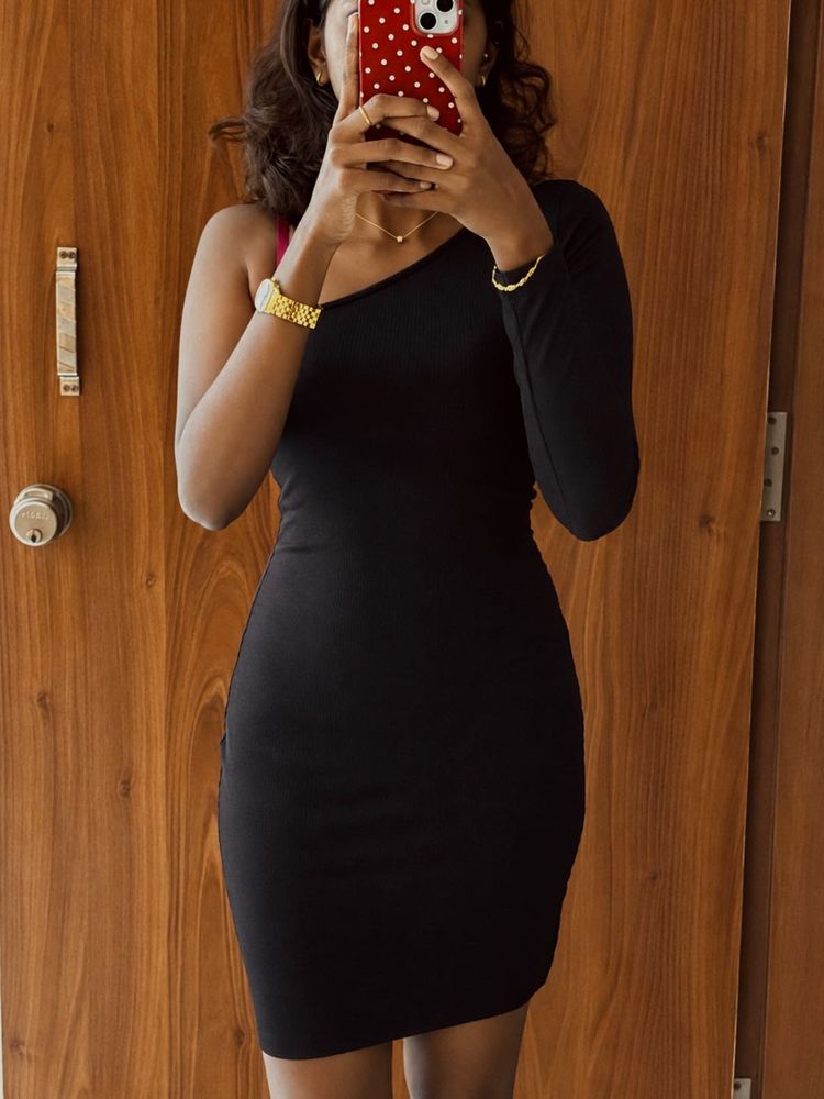 lil black dress
