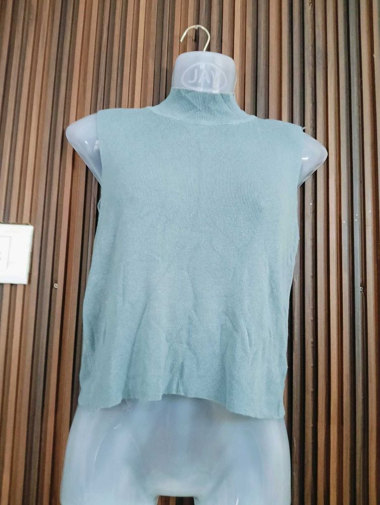 Sleeveless Mock Neck Top