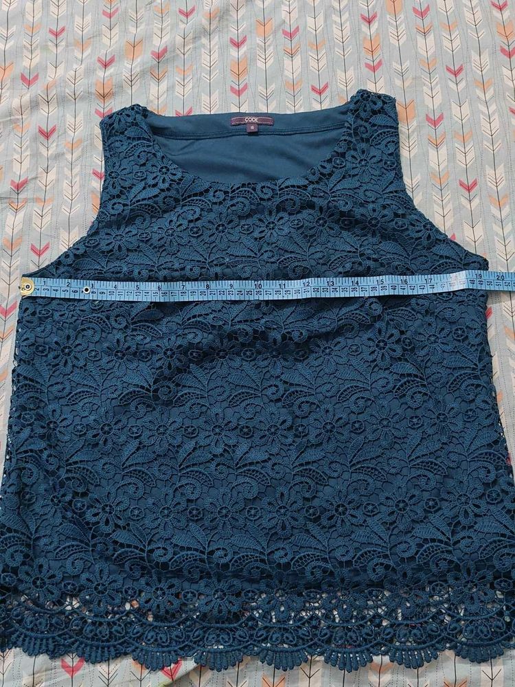 Elegant Teal Lace Sleeveless Top