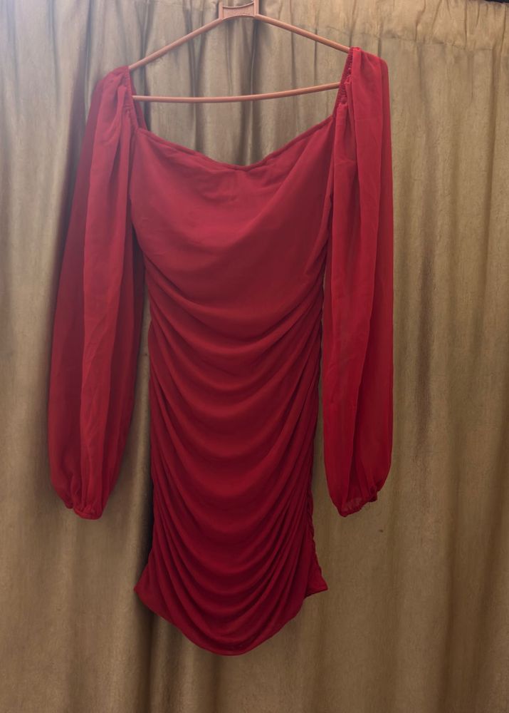 Chic Red Ruched Long Sleeve Dress