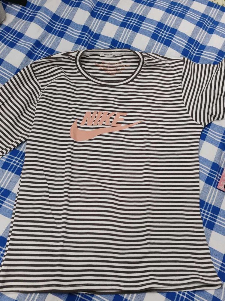 women's tshirt