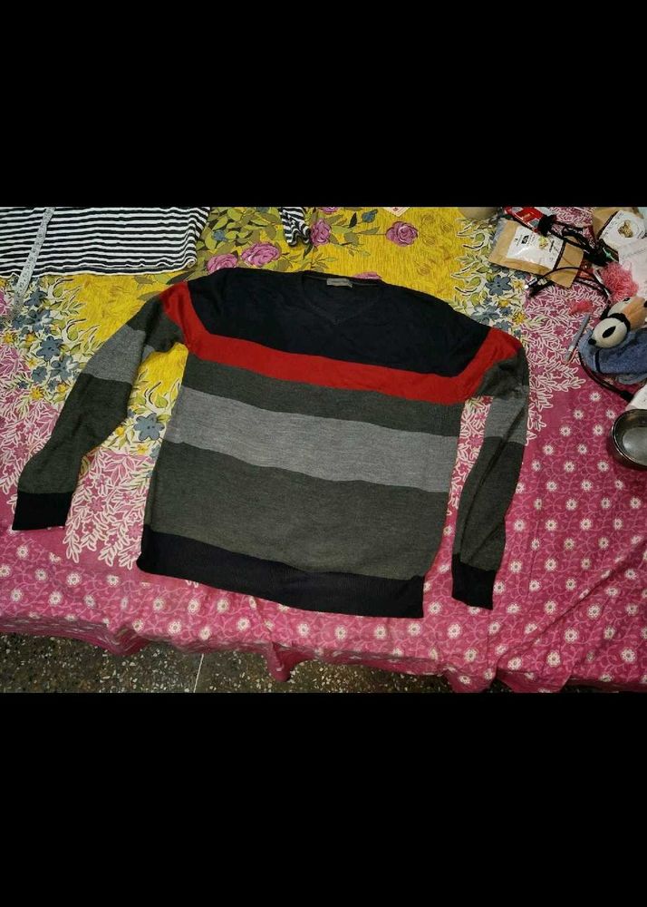 Men's Striped V-Neck Sweater