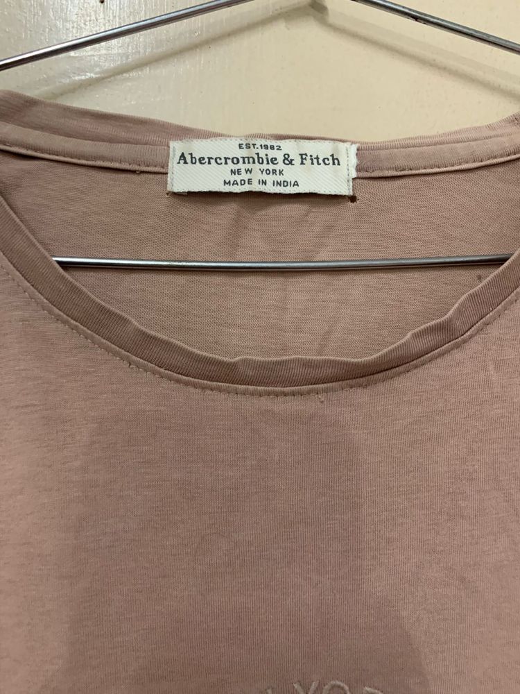 Abercrombie &amp; Fitch T-Shirt