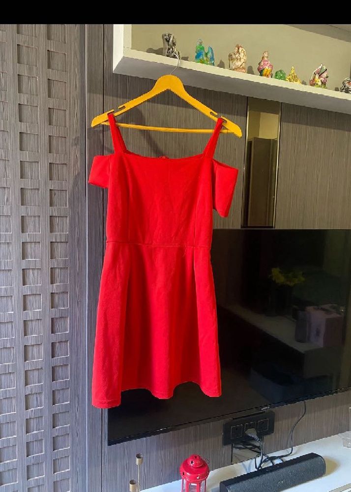 Stunning Red Cold Shoulder Dress