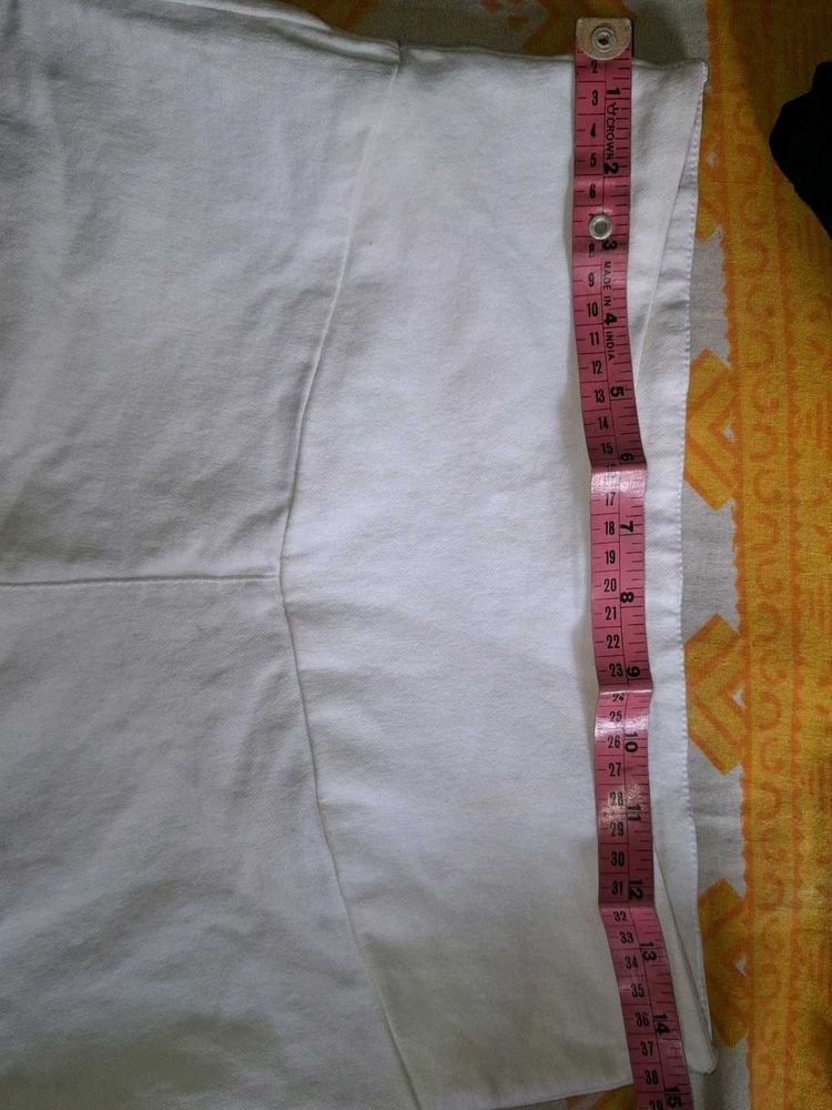 Basic White jeans