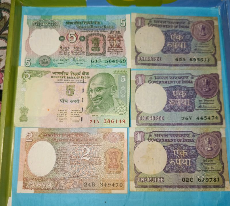 5,2&amp;1 Ruppee Note in New Condition
