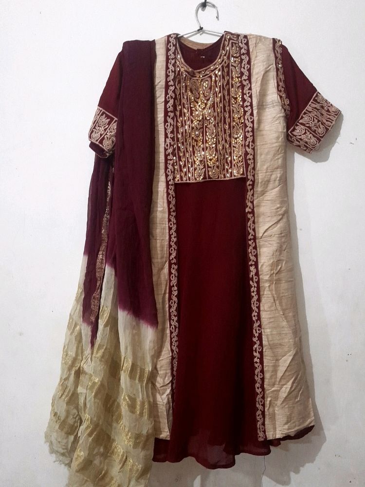 Beautiful ❤️ 4 Piece Marhoon Partywear Lehenga