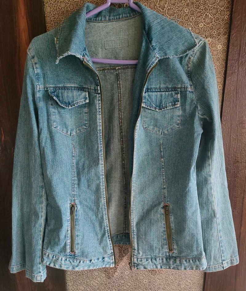 Women S Classic Blue Denim Jacket
