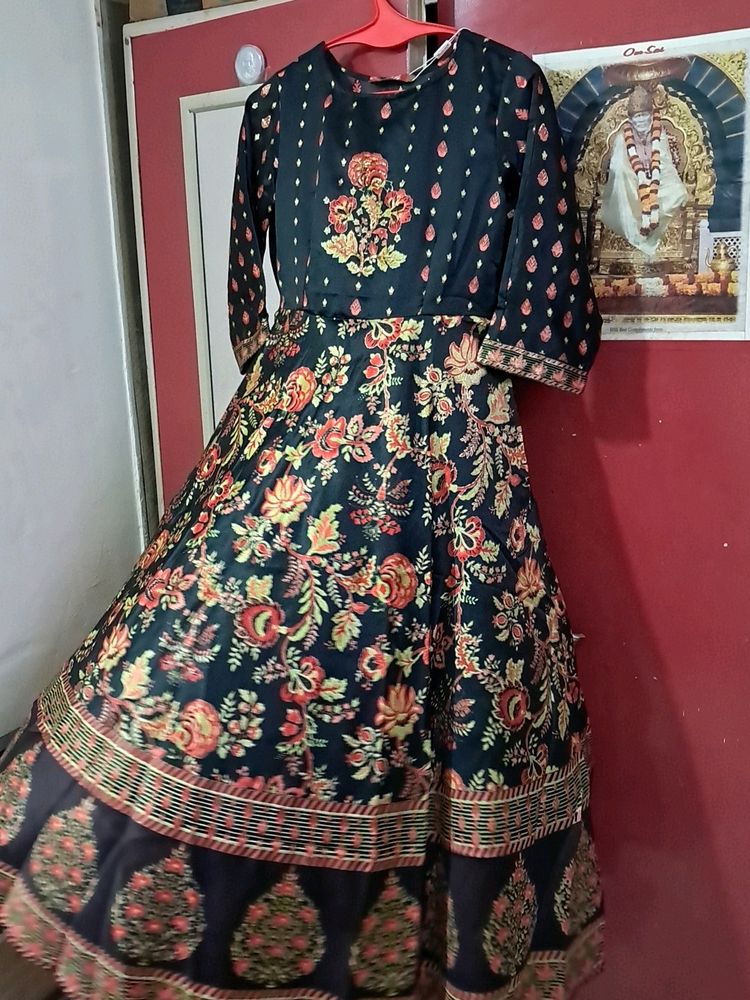 Beautiful Black Printed Gown