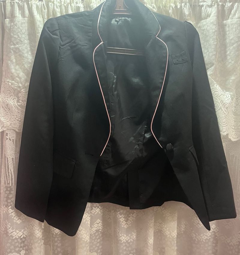 Stylish Black Blazer