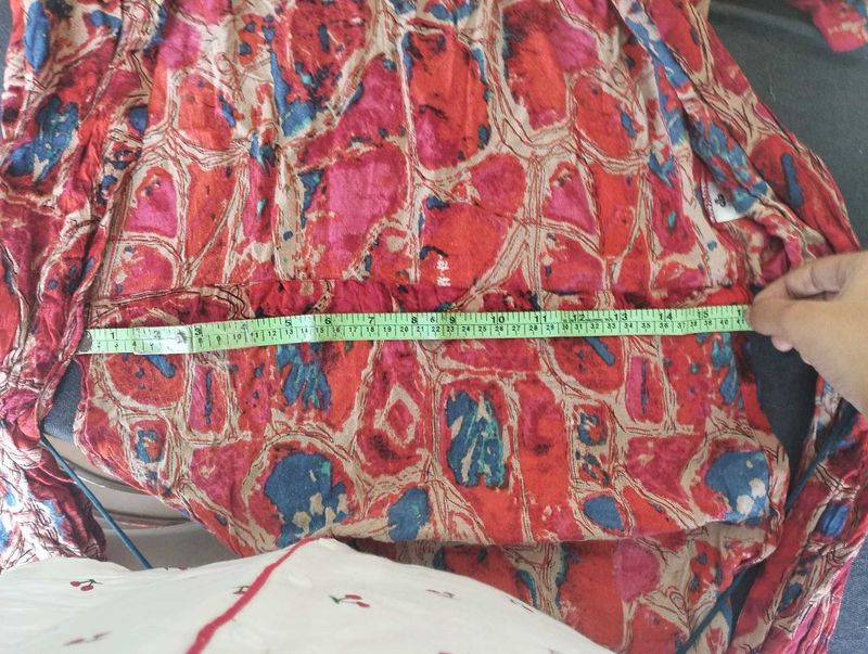 kurti style shrug
