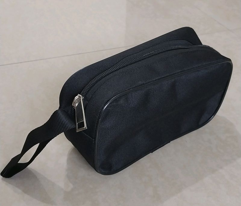 🆕️ Shaving Pouch With Black Pipping